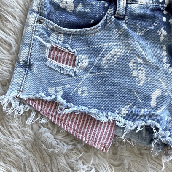 Free People Shibori Cuttoff Jean Shorts - Picture 7 of 12